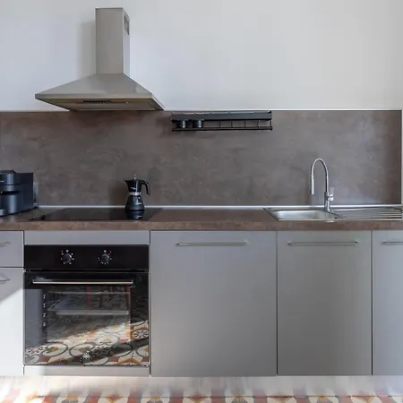 Santa Maria Novella Family In Apartment Florence