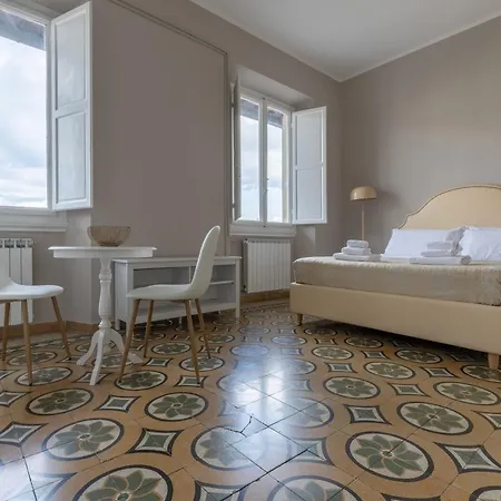 Santa Maria Novella Family In Apartment Florence