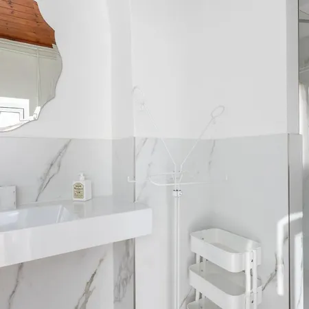 Santa Maria Novella Family In Apartment