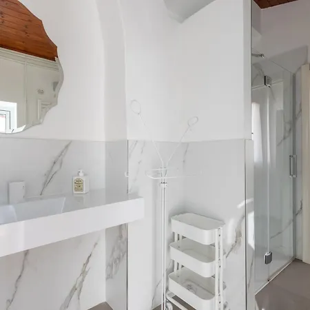 Santa Maria Novella Family In Apartment Florence